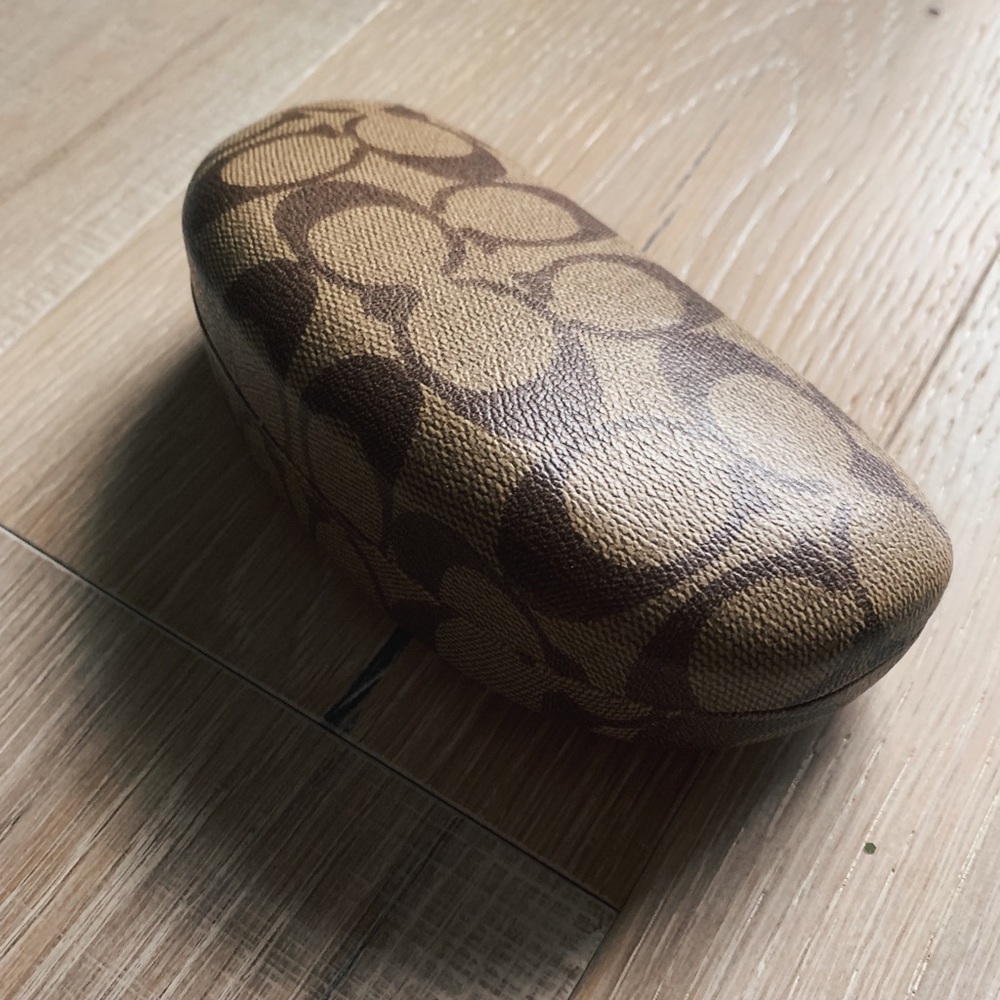 coach glasses / sunglasses case